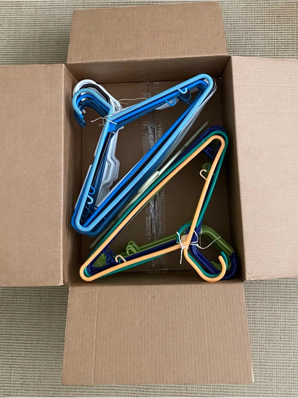 No Wire Hangers EVER! 45 + 1 Plastic Hangers. White,Green,Navy,Blue,Multicolors.